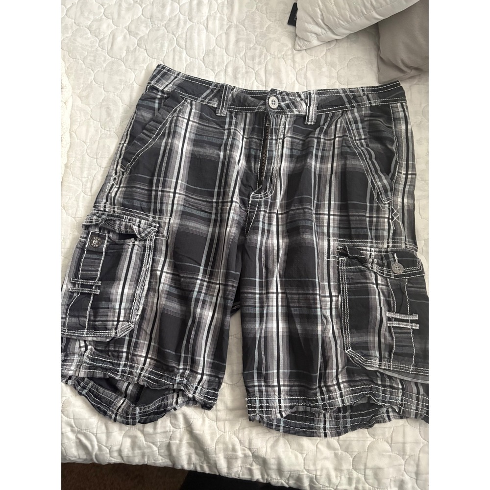 BKE Mens Athletic Fit Plaid Cargo Shorts Black Grey Size 34 Heavy Stitching
